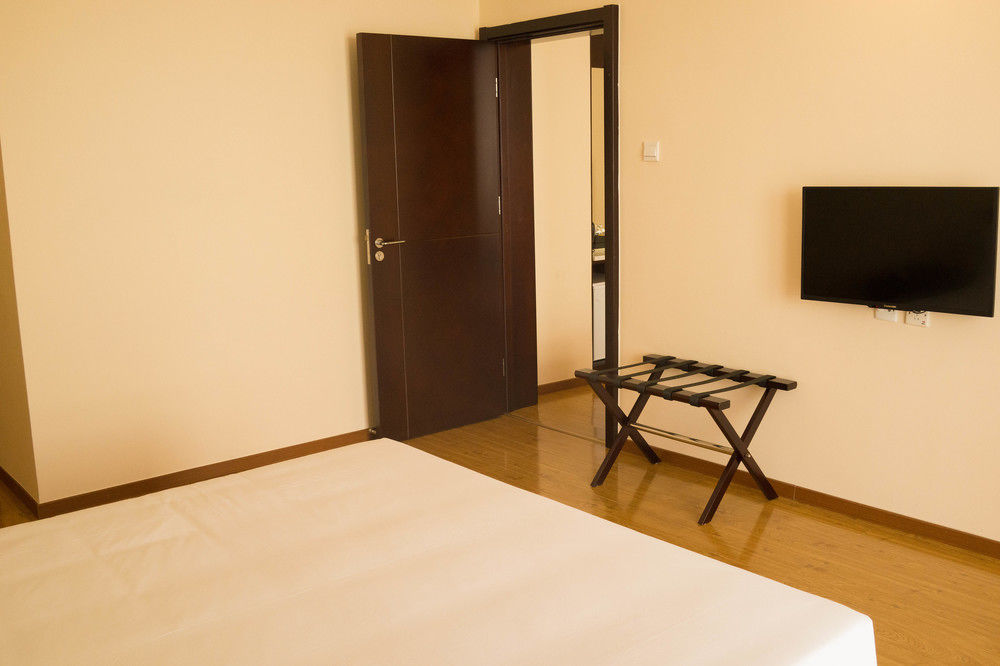 Bintumani Hotel Фритаун Экстерьер фото